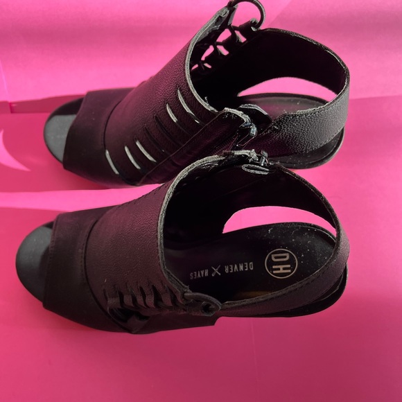 Denver Hayes Black Heeled Sandal - Picture 3 of 3